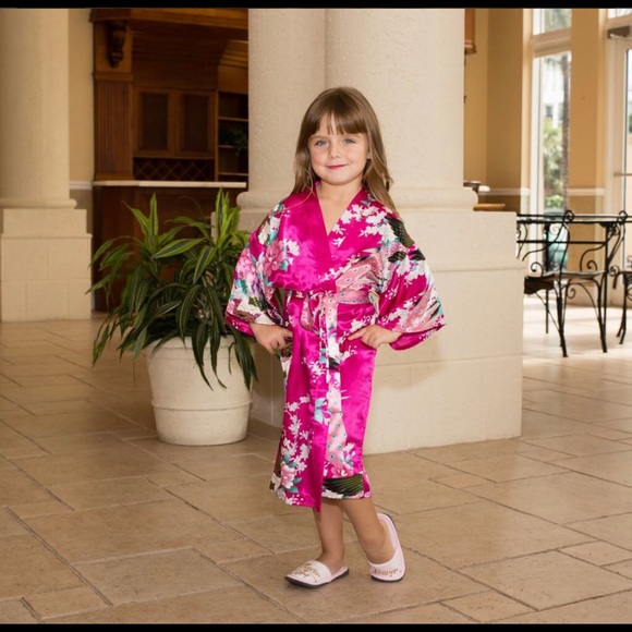 Adorable Floral Peacock Robes 4 MiniMe Princesses - Picture 13 of 15